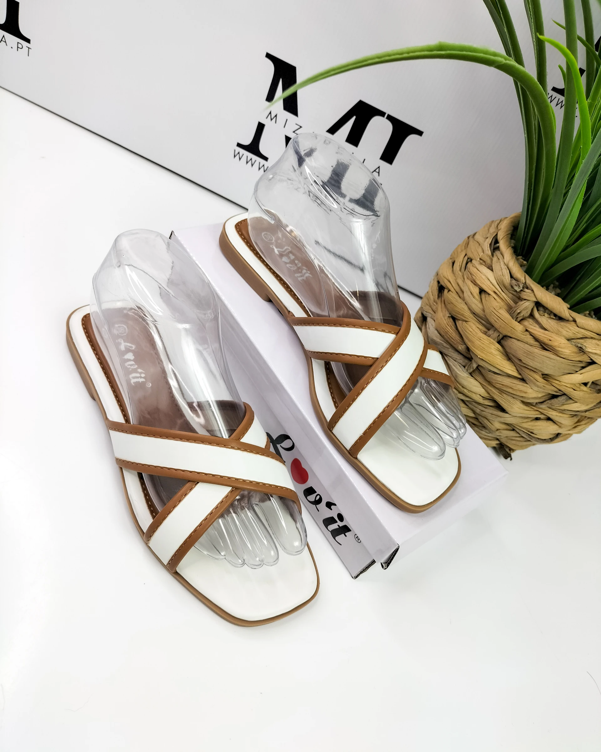 Chinelo branco e camel T.38 – photo 6
